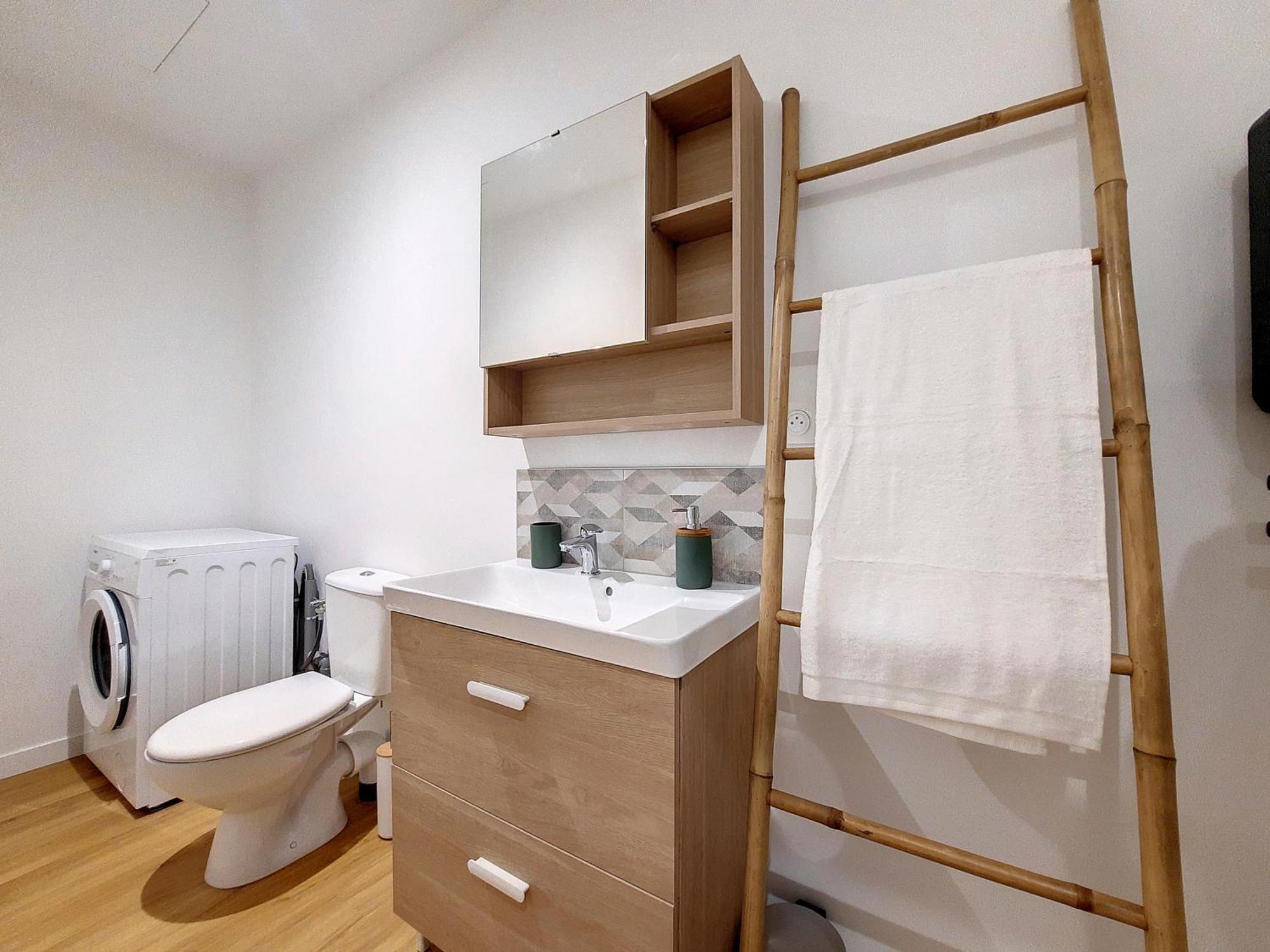 Le Nordique - 2 Chambres - Fibre Wifi - Netflix - Menage Inclus Tarbes Exteriör bild